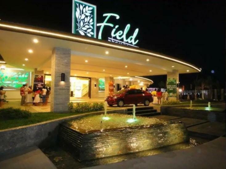 Affordable Condotel Near Manila Airport Exterior photo